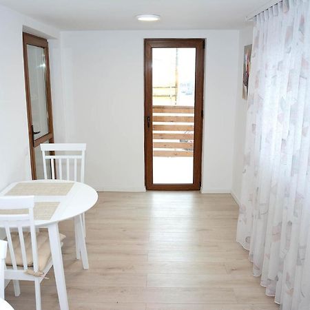 Vila Aras Simeria ภายนอก รูปภาพ