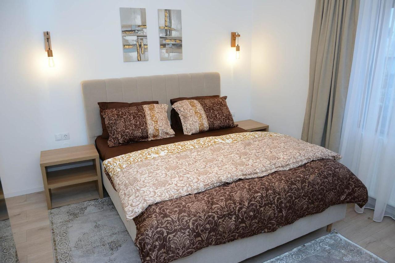 Vila Aras Simeria ภายนอก รูปภาพ